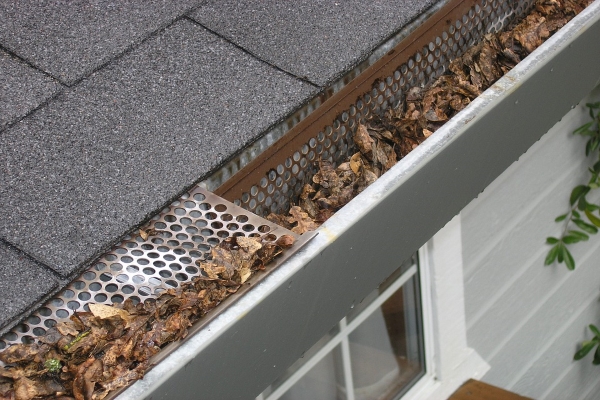 How to Install Gutters Easily in Six Easy Steps